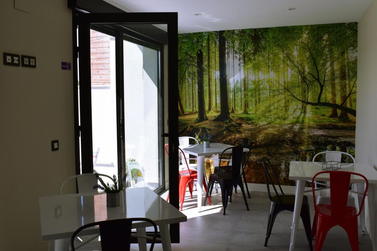 Albergue Hosting Duero ペスケラ・デル・ドゥエロ エクステリア 写真